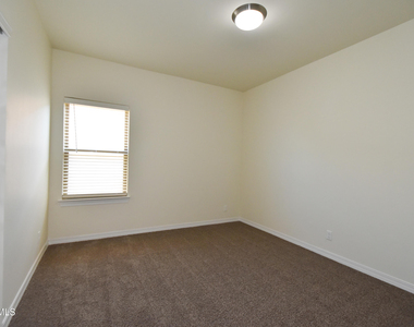 902 Bromyard Drive - Photo Thumbnail 16