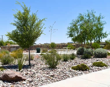 902 Bromyard Drive - Photo Thumbnail 52