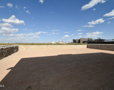 902 Bromyard Drive - Photo Thumbnail 33