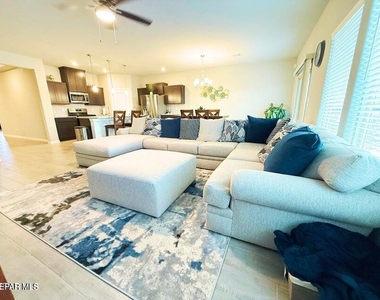 2245 Small Mountain Place - Photo Thumbnail 2