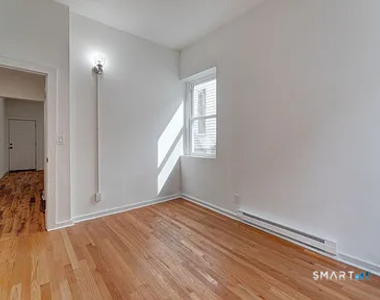 522 Elm Street - Photo Thumbnail 9