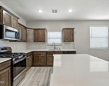 3964 Desert Nomad Drive - Photo Thumbnail 8