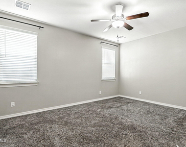 3964 Desert Nomad Drive - Photo Thumbnail 16