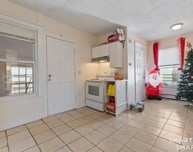 147 Martin Street - Photo Thumbnail 2