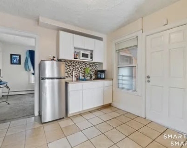 147 Martin Street - Photo Thumbnail 4
