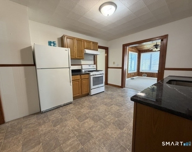 488 South Street - Photo Thumbnail 3