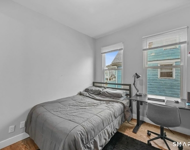 115 Harborview Avenue - Photo Thumbnail 8