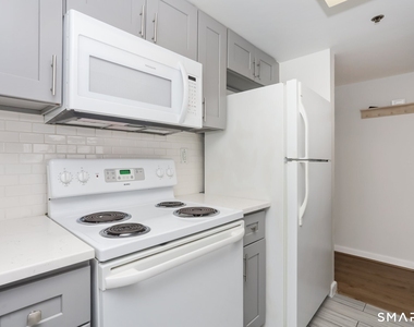 127 Greyrock Place - Photo Thumbnail 8