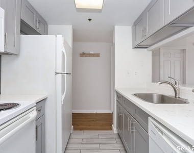 127 Greyrock Place - Photo Thumbnail 7