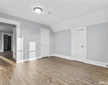 48-50 Park Terrace - Photo Thumbnail 4
