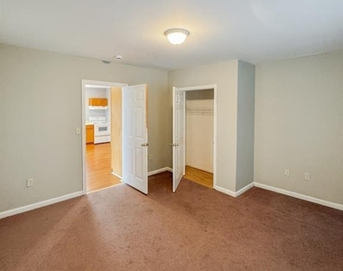 174 Jordan Avenue - Photo Thumbnail 4