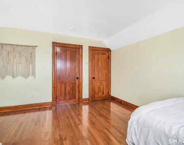 31 Canner Street - Photo Thumbnail 6