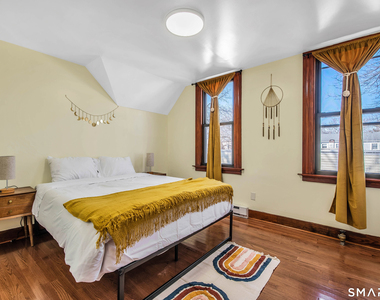 31 Canner Street - Photo Thumbnail 5