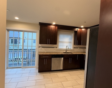 90 Ludlow Street - Photo Thumbnail 10