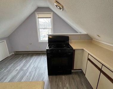 11 Roberts Street - Photo Thumbnail 3