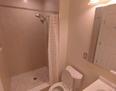 15 Highland Street - Photo Thumbnail 12