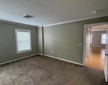 15 Highland Street - Photo Thumbnail 8