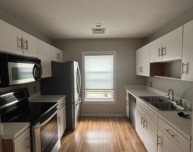15 Highland Street - Photo Thumbnail 5