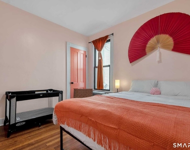 31 Canner Street - Photo Thumbnail 1