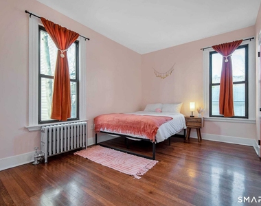 31 Canner Street - Photo Thumbnail 8