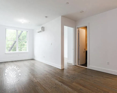 244 Hawthorne Street - Photo Thumbnail 2