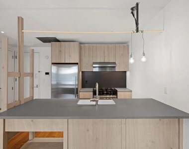 54 Noll Street - Photo Thumbnail 4