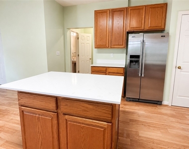 1619 Norman Dr - Photo Thumbnail 13