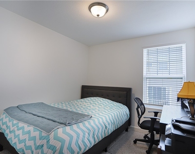 239 Faulk Drive - Photo Thumbnail 9