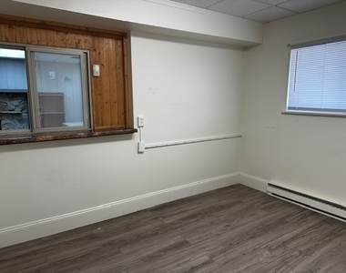 2858 B Freeport Road - Photo Thumbnail 6