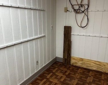 2858 B Freeport Road - Photo Thumbnail 8