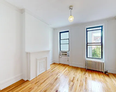 1731 Second Ave - Photo Thumbnail 3