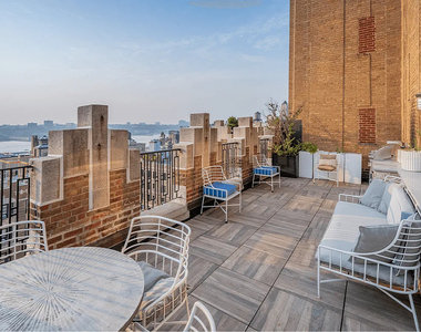 752 West End Avenue - Photo Thumbnail 1
