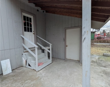 315 Sullivan Street - Photo Thumbnail 3