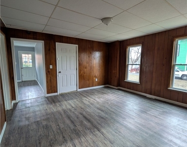 315 Sullivan Street - Photo Thumbnail 7