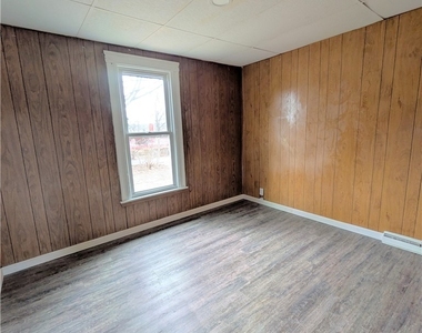 315 Sullivan Street - Photo Thumbnail 6