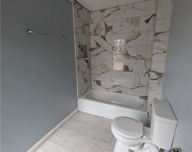 315 Sullivan Street - Photo Thumbnail 5