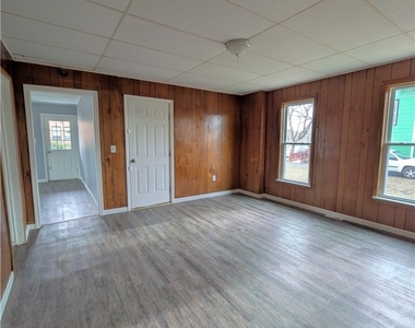 315 Sullivan Street - Photo Thumbnail 8
