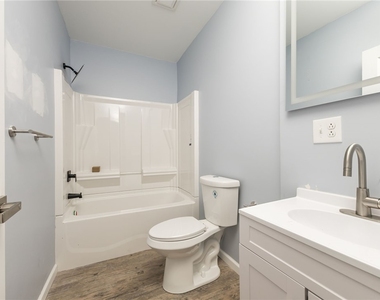 27 W Main (apt 2 ) Street - Photo Thumbnail 8