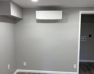 233 Kinsey Court Ne - Photo Thumbnail 14