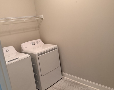 111 Sourwood Lane - Photo Thumbnail 9