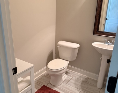 111 Sourwood Lane - Photo Thumbnail 8