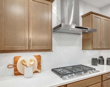 74 Fairway Drive - Photo Thumbnail 4