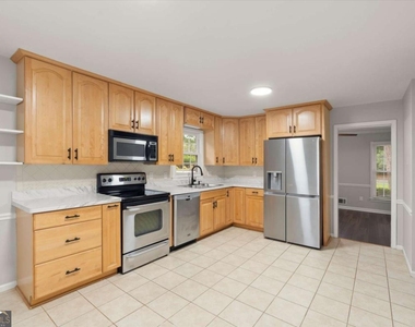3220 Casteel Road Ne - Photo Thumbnail 5