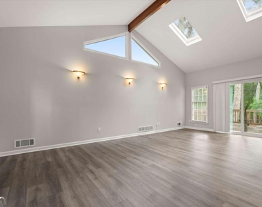 3220 Casteel Road Ne - Photo Thumbnail 16
