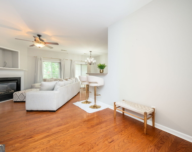 1796 N Umberland Way - Photo Thumbnail 5