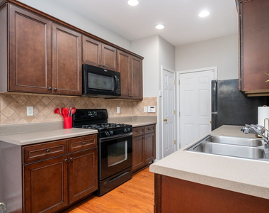 1796 N Umberland Way - Photo Thumbnail 12