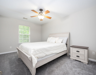 1796 N Umberland Way - Photo Thumbnail 24