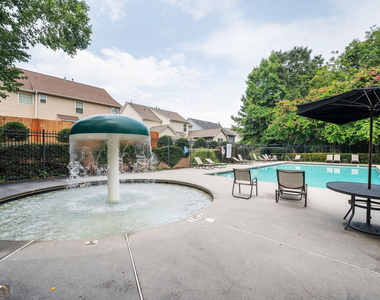 1796 N Umberland Way - Photo Thumbnail 32