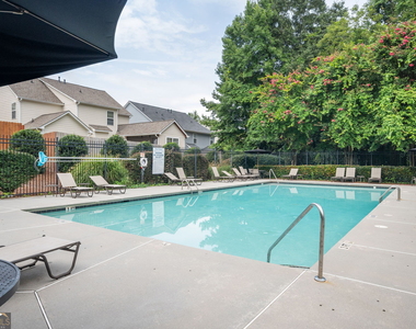 1796 N Umberland Way - Photo Thumbnail 31
