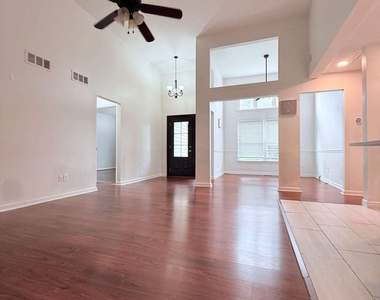 154 Camden Woods Drive - Photo Thumbnail 20